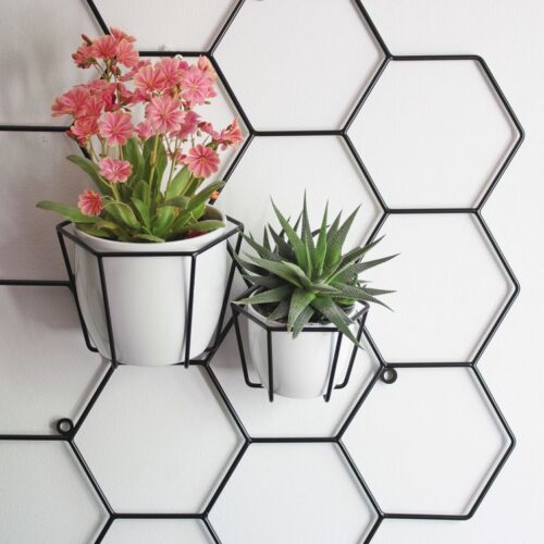 hexal-design-czarna-stalowa-oslonka-kwietnik-wiszacy-scienny-na-sciane-heksagon-honeycomb.jpg